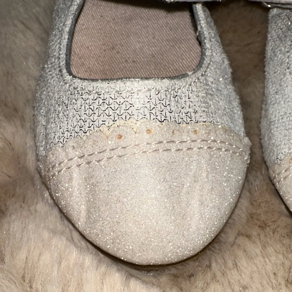 Stride Rite Memory Foam Glittery Silver Dress Shoes for Kids